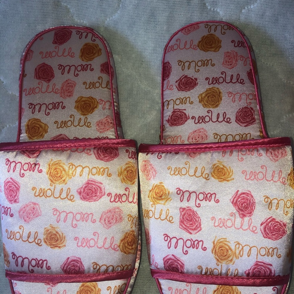 Slippers - Picture 5 of 5